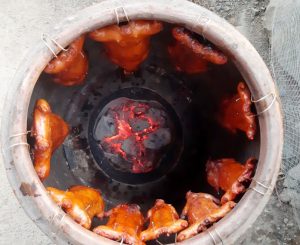 Khi du lịch Đồng Tháp Mười du khách sẽ thấy cách chế biến độc đáo này.